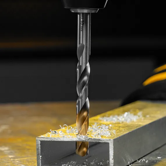 Сверло спиральное по металлу 10 x 133 мм, Р6М5, Golden Tip  Denzel