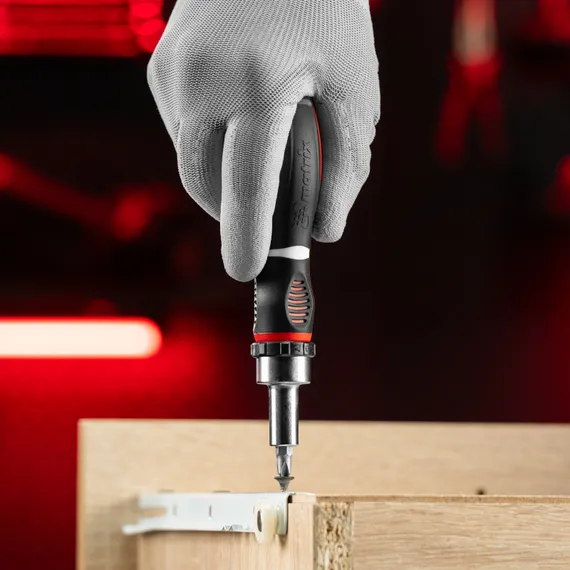 Отвертка реверсивная, набор бит, 12 шт, CrV Matrix