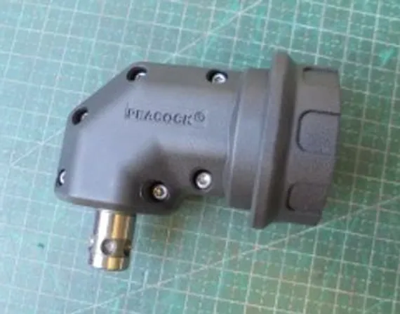 Патрон угловой