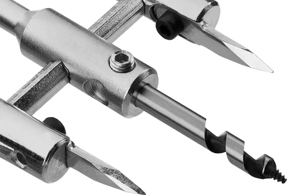 ЗУБР d 40-200 мм, глубина реза 30 мм, регулируемое сверло по дереву (29440-200)