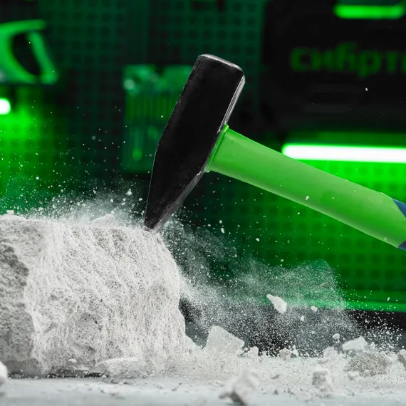 Молоток слесарный, 1000 г, фибергласовая обрезиненная рукоятка Сибртех