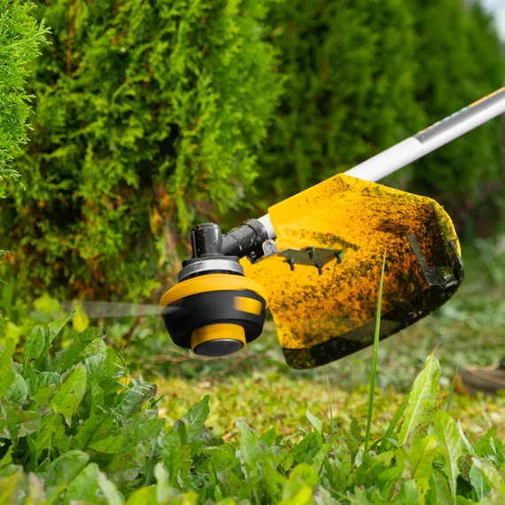 Триммер бензиновый мультифункциональный DGT-52S-MAX, 52 см3, разъемная штанга Denzel