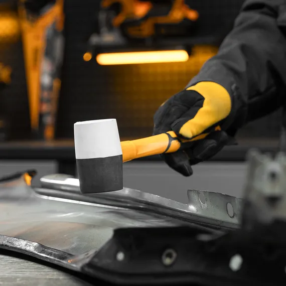 Киянка резиновая, 225 г, черно-белая, фибергласовая рукоятка c TPR покрытием Denzel