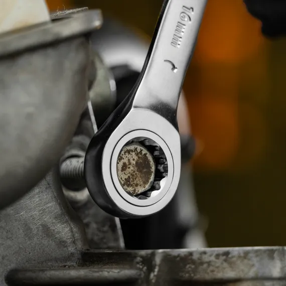 Ключ комбинированный трещоточный, 16 мм, CrV, матовый хром Denzel