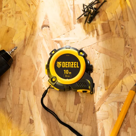 Рулетка 10м х 32мм, автоматич. фиксац., нейлон. покрытие, магнит. зацеп, двухстор. разметка Denzel