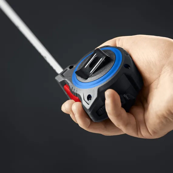 ЗУБР МАКС 5м х 27мм, рулетка со сверхшироким полотном (34060-05-27)