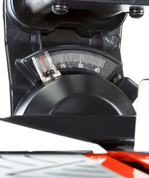 ЗУБР ЗПТ-210-1600 ПЛ пила торцовочная с протяжкой, d 210 х 30 мм, 1600 Вт